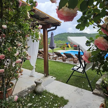 Villa Letizia Oprtalj Exterior photo