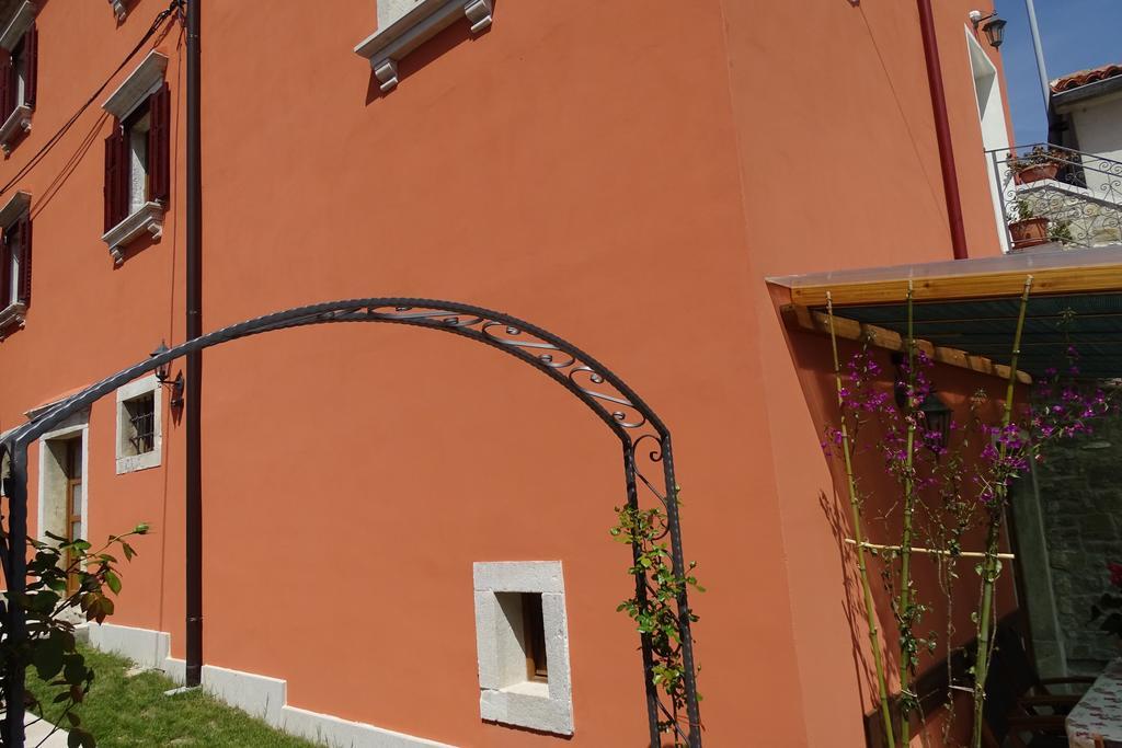 Letizia Villa Oprtalj